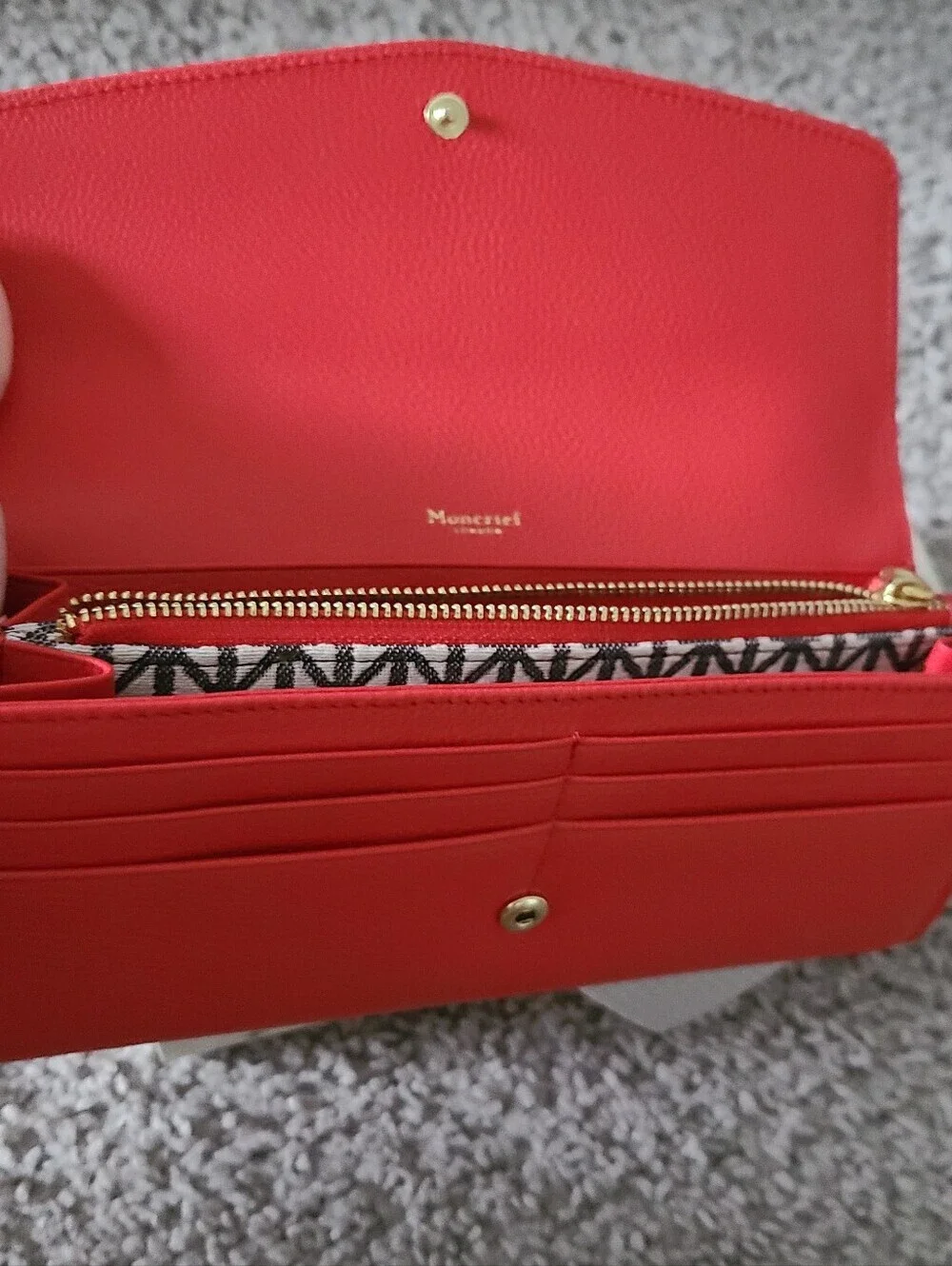 NWT Moncrief London Tillie Wallet